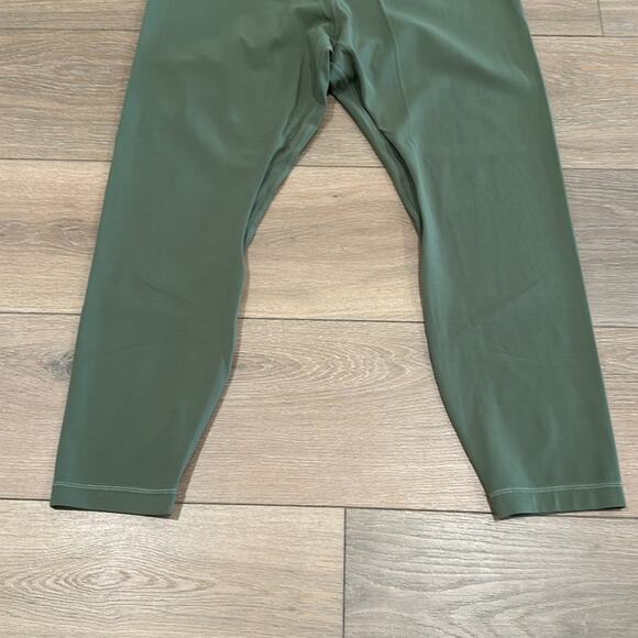 LULULEMON Green Twill Align High Rise Active Workout Leggings Size 18 - Picture 5 of 11